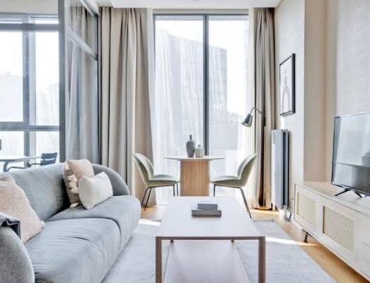 میک اینوست فارسی